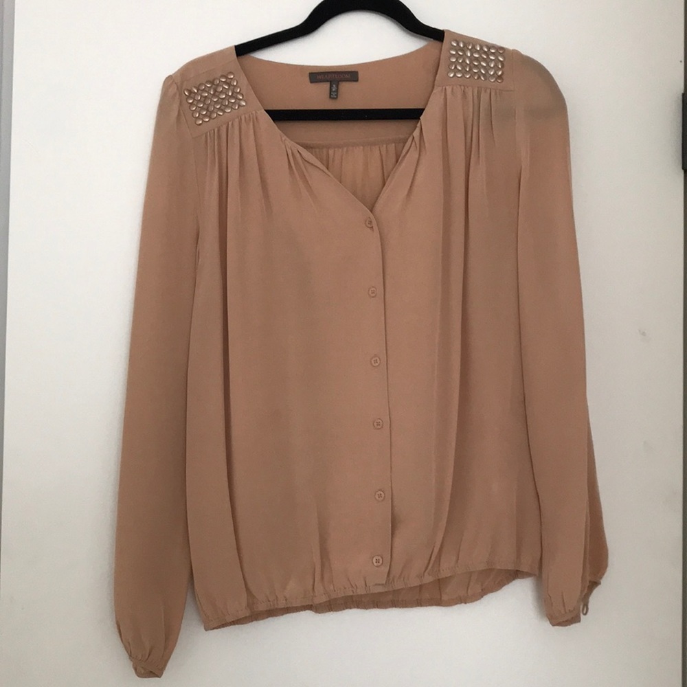Heartloom light pink button down blouse